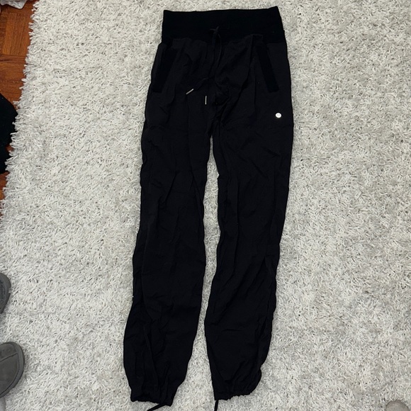 Lulu lemon pants - Picture 4 of 5